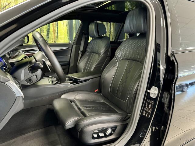 BMW 5-SERIE Touring 530d High Executive | M Pakket | Panoramadak | Elektrische Stoelen + Geheugen | 360° Camera | Head-Up Display | Apple Carplay | Keyless | Harman Kardon | Parkeersensoren |