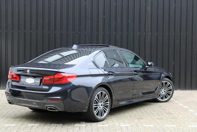 BMW 5-SERIE 530e xDrive iPerformance M PAKKET BOM VOL!
