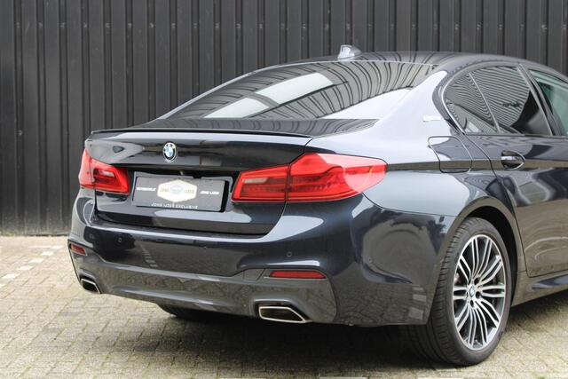 BMW 5-SERIE 530e xDrive iPerformance M PAKKET BOM VOL!