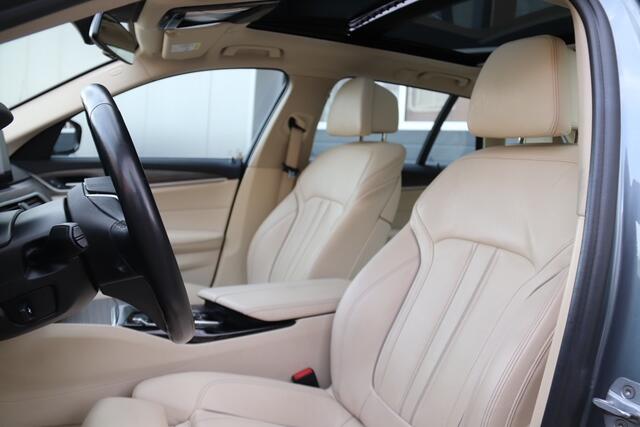 BMW 5-SERIE Touring 520i Corporate Lease High Executive Panorama-dak, Leder, Sportint.