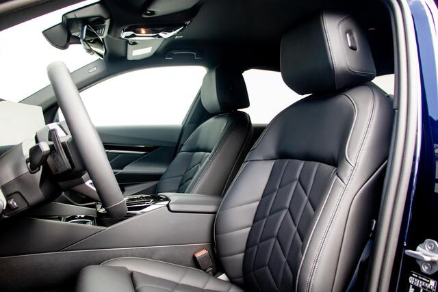BMW 5-SERIE Sedan 530e M-Sport | Innovation pack | Comfort Pack | Trekhaak