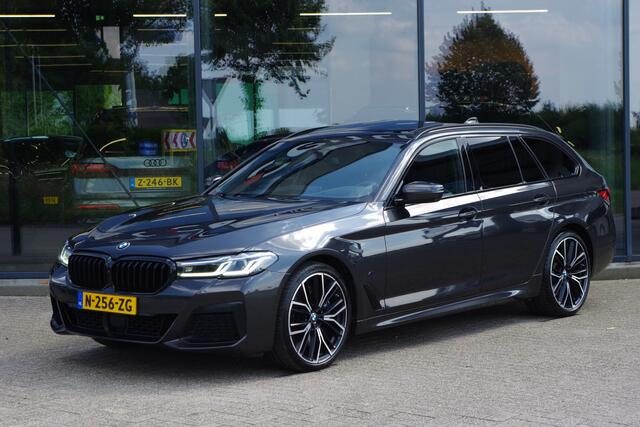 BMW 5-SERIE Touring 540d 340 PK xDrive M-Sport High Executive, Panoramadak, Elek. Trekhaak, Harman/Kardon, Soft-Close