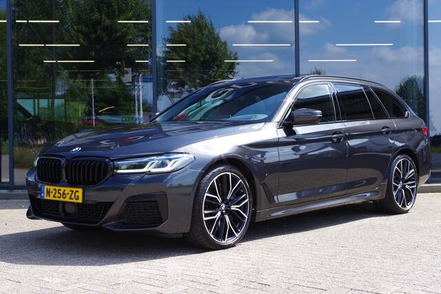 BMW 5-SERIE Touring 540d 340 PK xDrive M-Sport High Executive, Panoramadak, Elek. Trekhaak, Harman/Kardon, Soft-Close