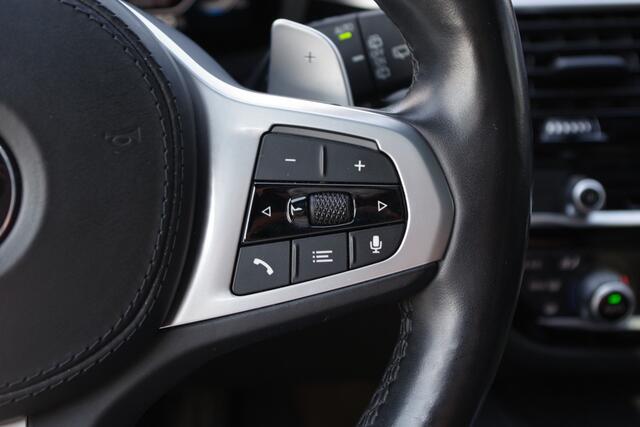 BMW 5-SERIE Touring 540d 340 PK xDrive M-Sport High Executive, Panoramadak, Elek. Trekhaak, Harman/Kardon, Soft-Close