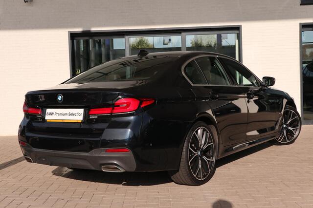 BMW 5-SERIE 530e High Executive | M Sportpakket | Comfort Access Pakket | Head-up Display