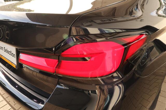 BMW 5-SERIE 530e High Executive | M Sportpakket | Comfort Access Pakket | Head-up Display