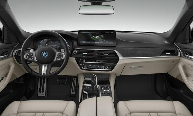 BMW 5-SERIE Touring 530e | M-Sport | Comfort zetels | Co Pilot | Getint glas | Head up