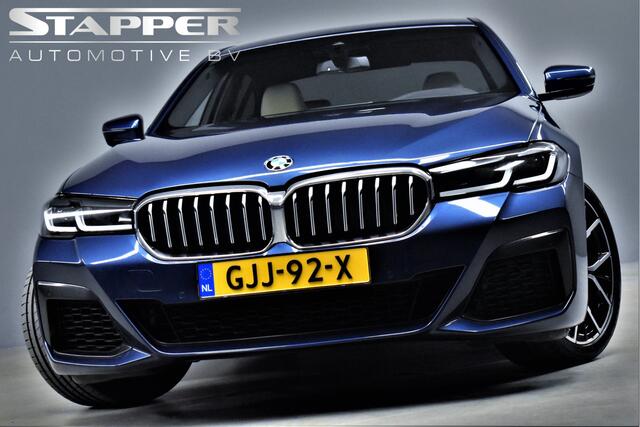 BMW 5-SERIE 540i 333pk 6-Cil Automaat M-Sport 1e Eig. Dealer OH Carplay/Camera/Navi/Led/Leer/Stoelverw./Lmv19''