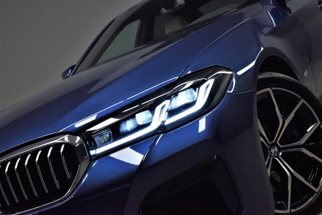 BMW 5-SERIE 540i 333pk 6-Cil Automaat M-Sport 1e Eig. Dealer OH Carplay/Camera/Navi/Led/Leer/Stoelverw./Lmv19''