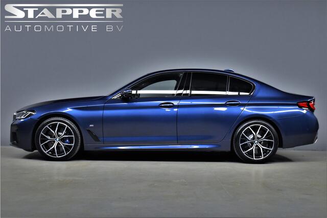 BMW 5-SERIE 540i 333pk 6-Cil Automaat M-Sport 1e Eig. Dealer OH Carplay/Camera/Navi/Led/Leer/Stoelverw./Lmv19''