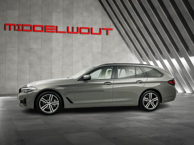 BMW 5-SERIE Touring 530e High Executive