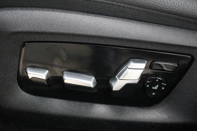 BMW 5-SERIE 520i High Executive M-Sport | Orig. NL | Dealeronderhouden
