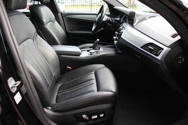 BMW 5-SERIE 520i High Executive M-Sport | Orig. NL | Dealeronderhouden
