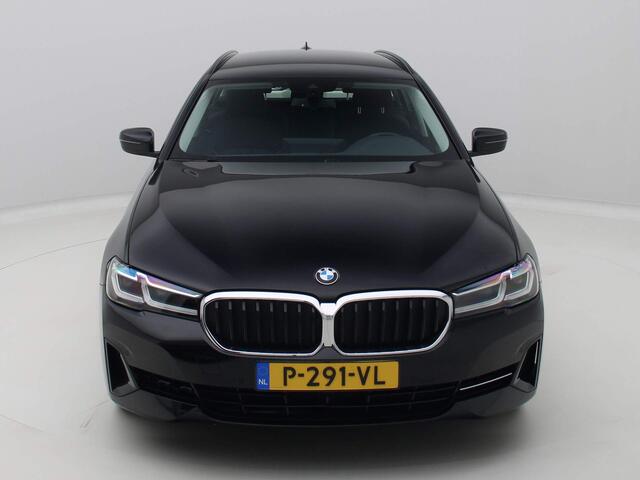BMW 5-SERIE Touring 520i Business Edition Plus Leder/ Virtual Cockpit