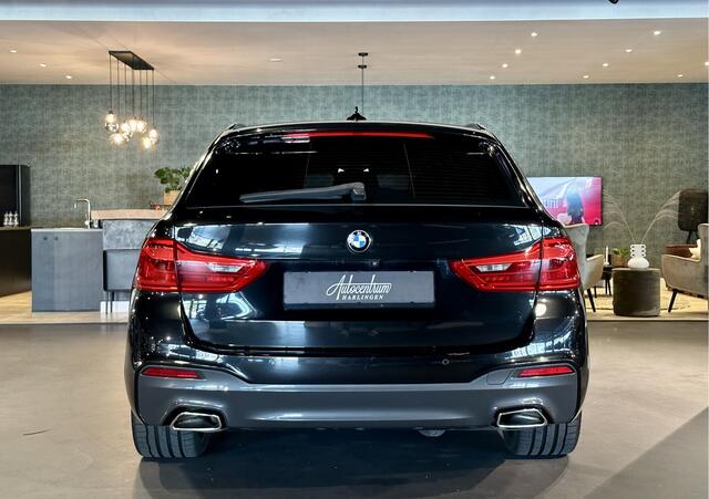 BMW 5-SERIE Touring 520d High Exe I M-Sportpakket I Pano I Nappa Leder