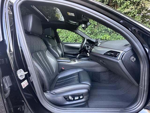 BMW 5-SERIE Touring 520d High Exe I M-Sportpakket I Pano I Nappa Leder