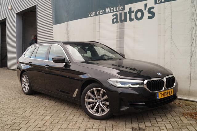 BMW 5-SERIE Touring 520i Business Edition Plus -LEER-NAVI-ECC-