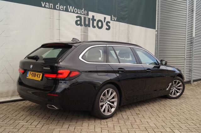 BMW 5-SERIE Touring 520i Business Edition Plus -LEER-NAVI-ECC-