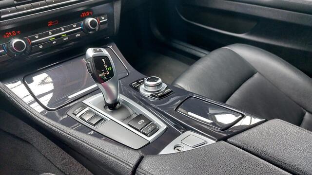 BMW 5-SERIE Touring 520d 190 pk Automaat