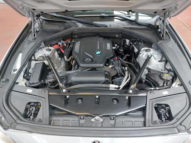 BMW 5-SERIE Touring 520d 190 pk Automaat