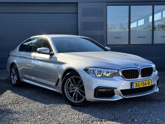 BMW 5-SERIE 520i High Executive M-Pakket Alcantara,Navi,Camera,Cruise,Clima,2e Eigenaar,N.A.P,APK tot 02-2025,BTW Auto