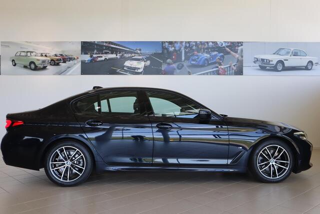BMW 5-SERIE Sedan 520i | Business Edition Plus | M-Sportpakket | Comfortstoelen