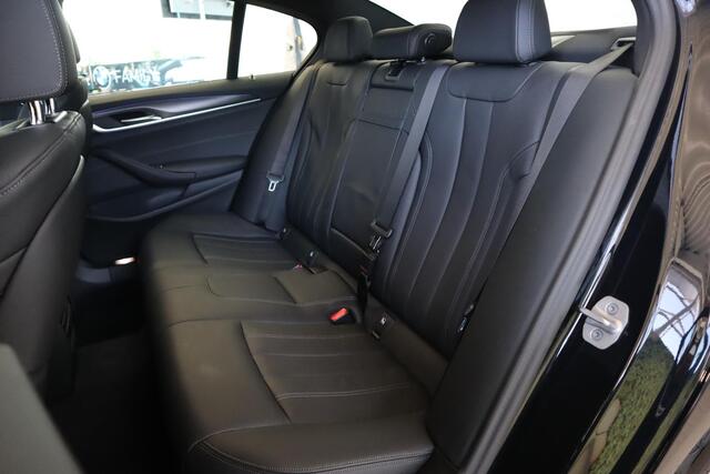 BMW 5-SERIE Sedan 520i | Business Edition Plus | M-Sportpakket | Comfortstoelen