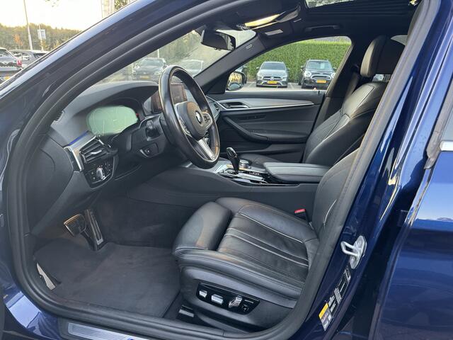 BMW 5-SERIE 530e iPerformance High Exe. M Sport / Schuifdak / 360Camera / Leder / 18'' / Navigatie / Dodehoek / DAB / Stoelverwarming / Cruise Control