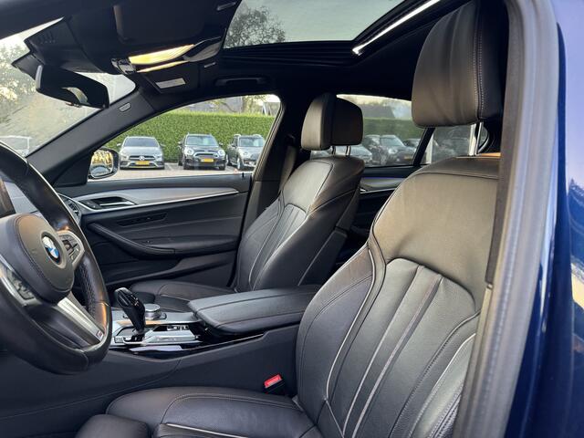 BMW 5-SERIE 530e iPerformance High Exe. M Sport / Schuifdak / 360Camera / Leder / 18'' / Navigatie / Dodehoek / DAB / Stoelverwarming / Cruise Control