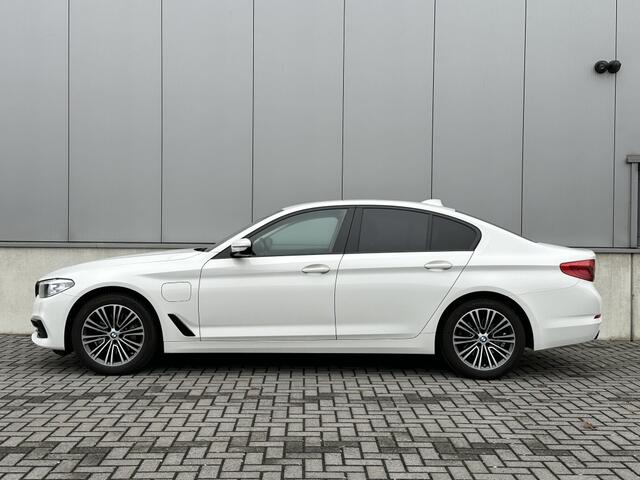 BMW 5-SERIE 530e iPerf High Exe 292pk PHEV 2020 NAVI VIRTUAL ECC PDC