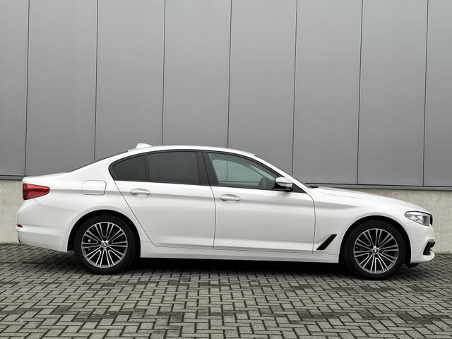 BMW 5-SERIE 530e iPerf High Exe 292pk PHEV 2020 NAVI VIRTUAL ECC PDC
