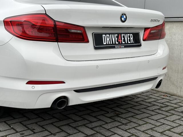 BMW 5-SERIE 530e iPerf High Exe 292pk PHEV 2020 NAVI VIRTUAL ECC PDC