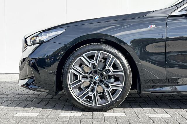 BMW 5-SERIE Touring 520d xDrive