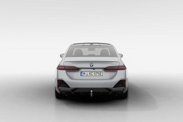 BMW 5-SERIE Sedan 530e M Sport Edition | M Sport Pro | Innovation Pack | Travel Pack | Comfort Pack