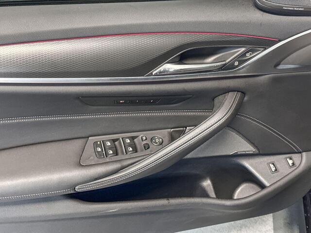 BMW 5-SERIE Sedan 530e M-Sport