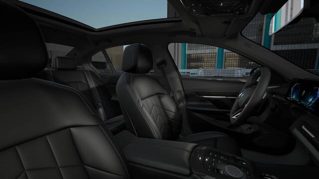 BMW 5-SERIE 530e M Sport Automaat / Panoramadak / Trekhaak / Bowers & Wilkins / Stoelventilatie / Adaptieve LED / Comfort Access / Parking Assistant Plus