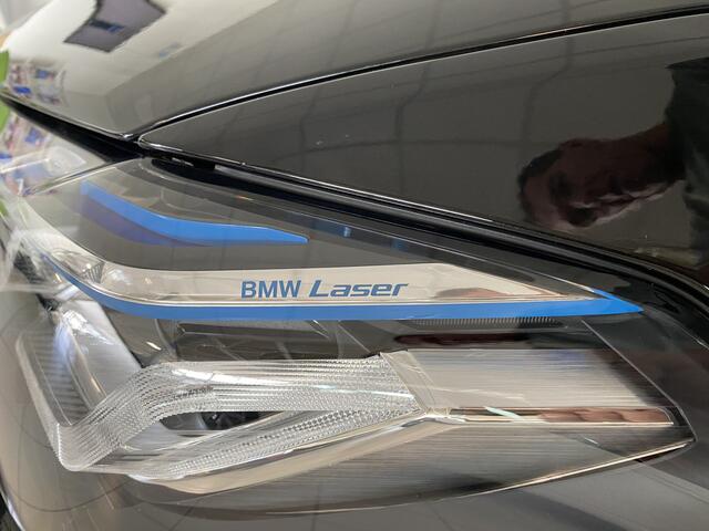 BMW 5-SERIE Touring 520e Business Edition Plus Panoramadak / Laser koplampen / Head-up Display / elec achterklep / virtual cockpit