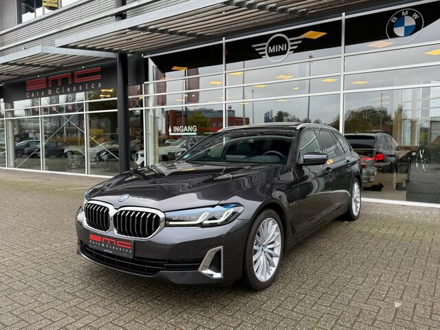 BMW 5-SERIE Touring 530e xDrive HE Luxury Line Panorama HUD Comfortstoelen Laser