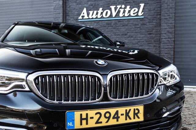 BMW 5-SERIE 520i High Executive Luxury Line | Live Cockpit Pro | Comfortleder | Adaptive LED | Comfort Access | Memory