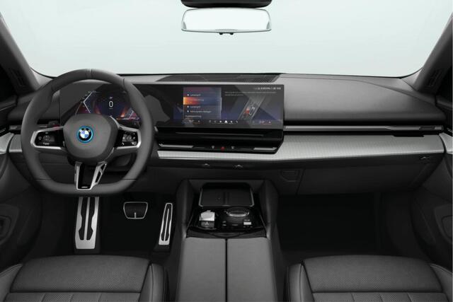 BMW 5-SERIE Sedan 530e M Sportpakket Pro Aut.