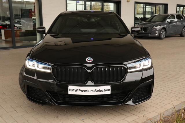 BMW 5-SERIE 520i Business Edition Plus | M Sportpakket | Comfort Access Pakket