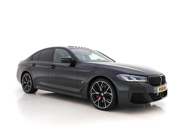 BMW 5-SERIE 540d xDrive High Executive M-Sportpack Aut. *PANO | DAKOTA-FULL-LEATHER | LASER-LIGHT | SOFT-CLOSE | HEAD-UP | ADAPT.CRUISE | M-SPORTSEATS | HARMAN/KARDON-SURROUND | SURROUND-VIEW | SHIFT-PADDLES | MEMORY-PACK | DIGI-COCKPIT | 20"