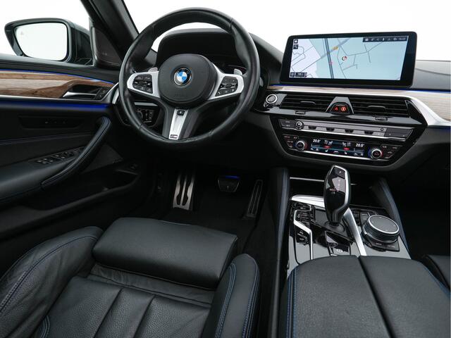 BMW 5-SERIE 540d xDrive High Executive M-Sportpack Aut. *PANO | DAKOTA-FULL-LEATHER | LASER-LIGHT | SOFT-CLOSE | HEAD-UP | ADAPT.CRUISE | M-SPORTSEATS | HARMAN/KARDON-SURROUND | SURROUND-VIEW | SHIFT-PADDLES | MEMORY-PACK | DIGI-COCKPIT | 20"