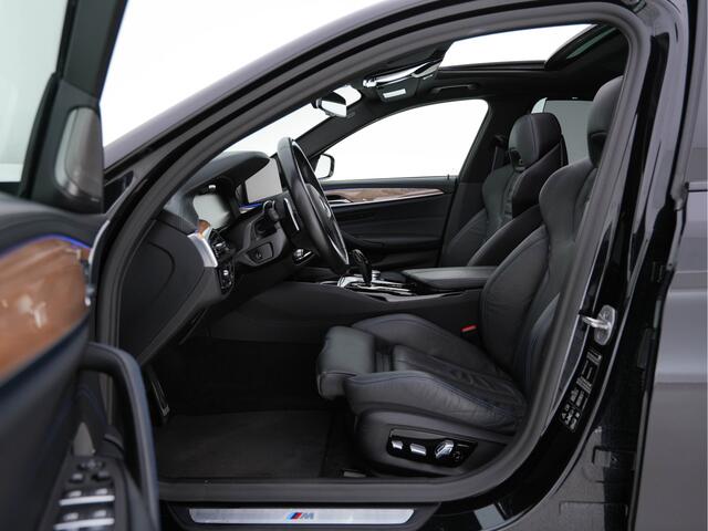 BMW 5-SERIE 540d xDrive High Executive M-Sportpack Aut. *PANO | DAKOTA-FULL-LEATHER | LASER-LIGHT | SOFT-CLOSE | HEAD-UP | ADAPT.CRUISE | M-SPORTSEATS | HARMAN/KARDON-SURROUND | SURROUND-VIEW | SHIFT-PADDLES | MEMORY-PACK | DIGI-COCKPIT | 20"