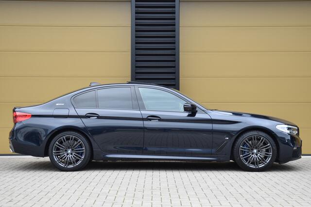 BMW 5-SERIE 530e iPerformance Executive * M-Sportpakket * Schuifdak * LED * Head-up * Keyless entry *
