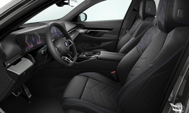 BMW 5-SERIE Sedan 520i M Sportpakket | Comfort Pack | Innovation Pack | Travel Pack | Elektr. Trekhaak