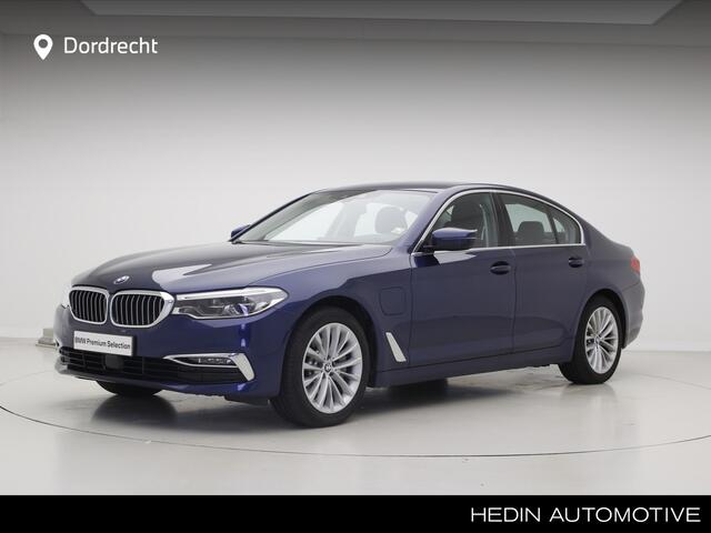 BMW 5-SERIE 530e xDrive Luxury | Active Cruise Control | Trekhaak | Softclose |