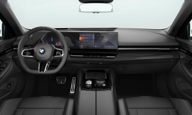 BMW 5-SERIE Touring 520i | M Sportpakket | M Sportpakket Pro | Innovation Pack | Travel Pack