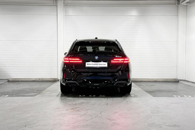 BMW 5-SERIE Touring 530e | M-Sport Pro | Travel Pack | Innovation Pack | Comfort Pack | Harman/Kardon | Panoramadak | Comfort Access | Trekhaak