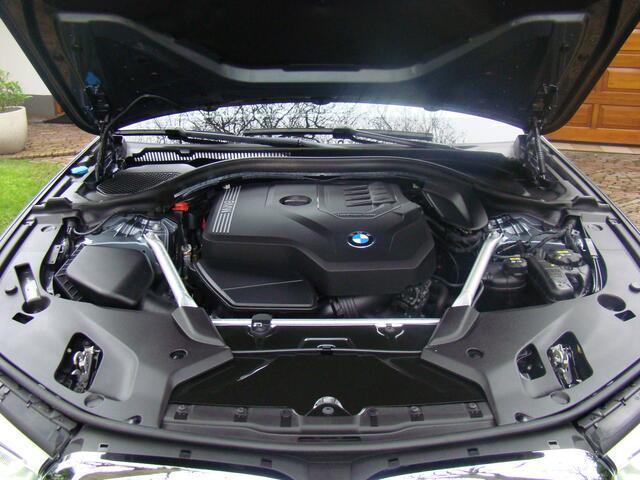 BMW 5-SERIE 520i High Executive Edition Luxury line